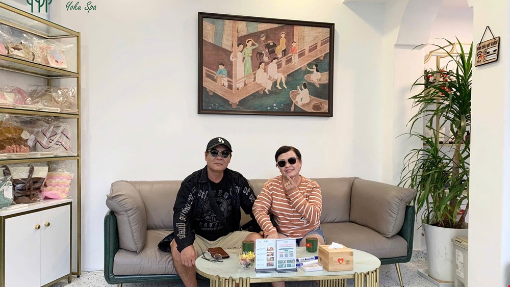 🌸 Take a Moment – To Love Yourself 🌸