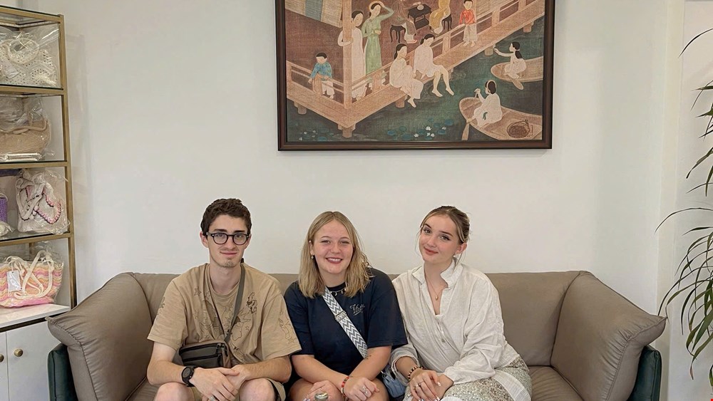 A Gentle Touch of Peace at Shinrin 🌙